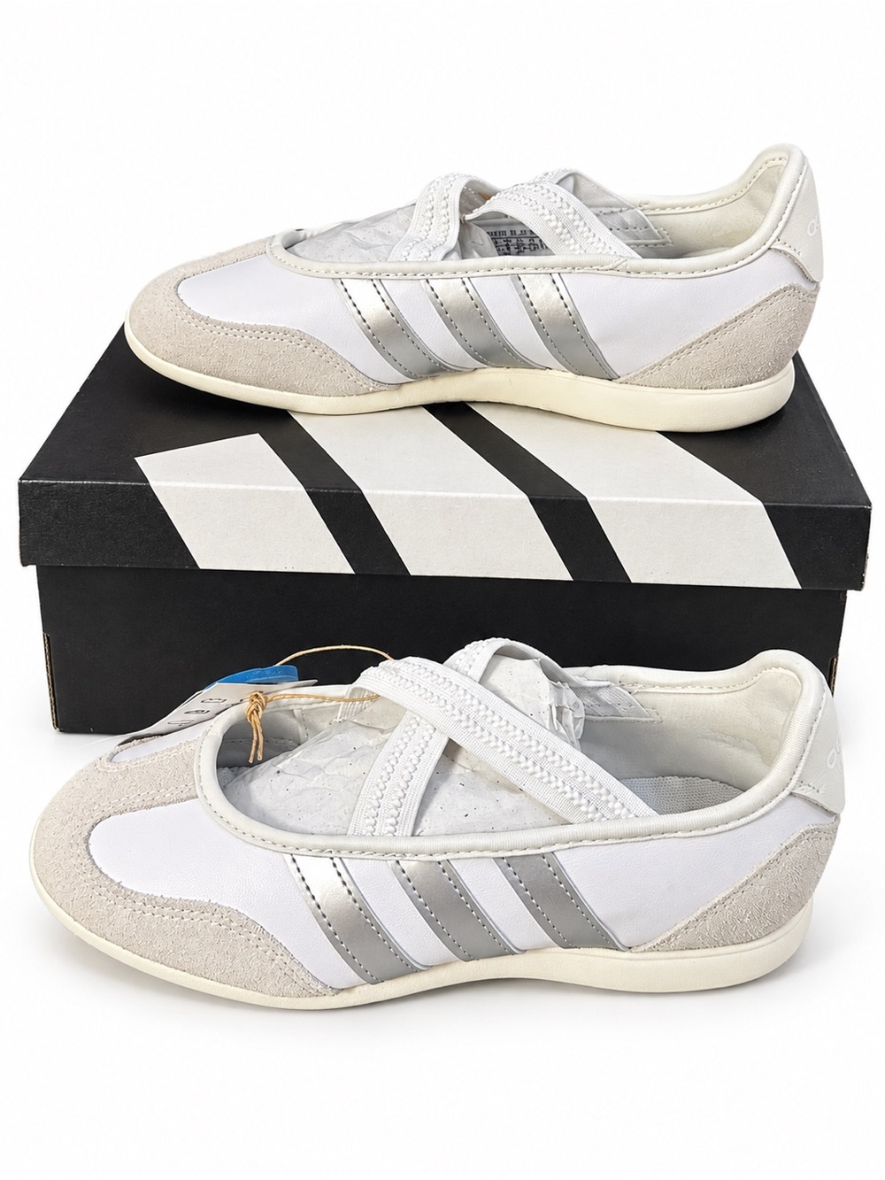 Adidas Barreda Mary Jane Shoes Women’s 5.5 White Silver Suede HQ7400 NIB
